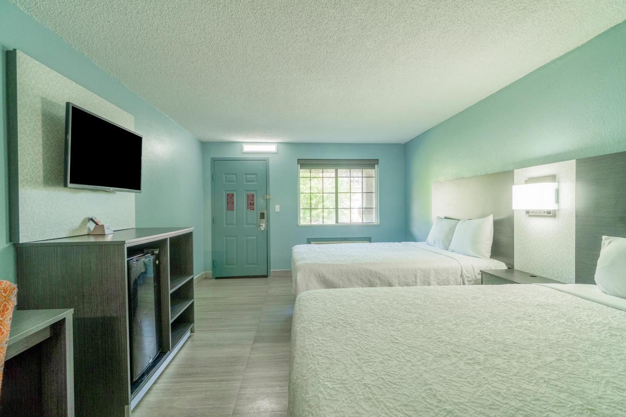 Plaza Inn&Suites Harlingen Esterno foto