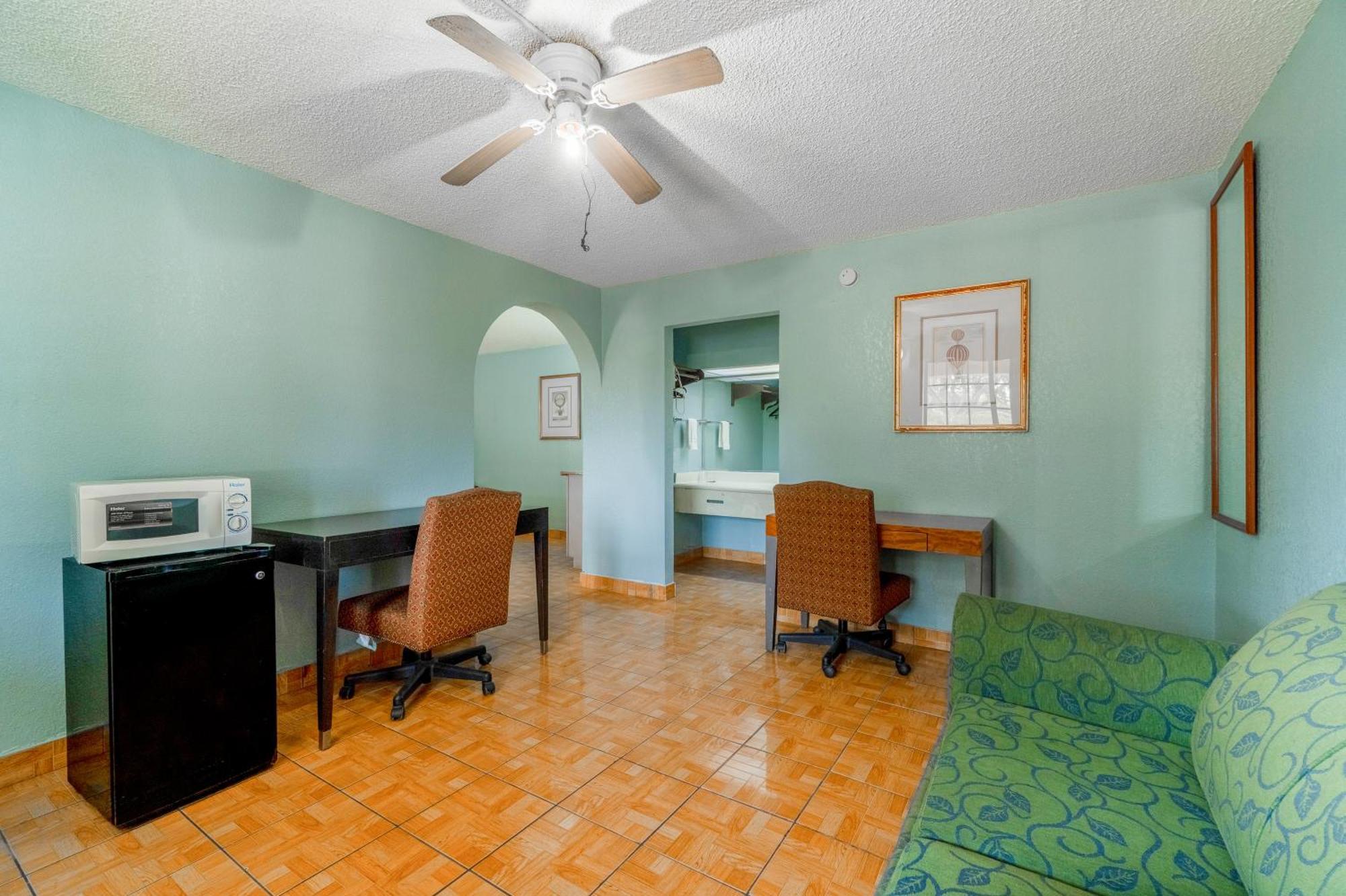 Plaza Inn&Suites Harlingen Esterno foto