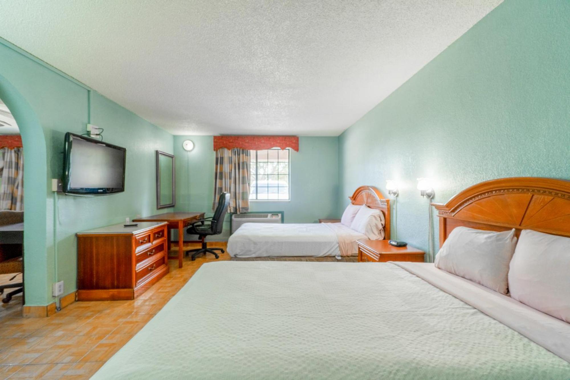 Plaza Inn&Suites Harlingen Esterno foto