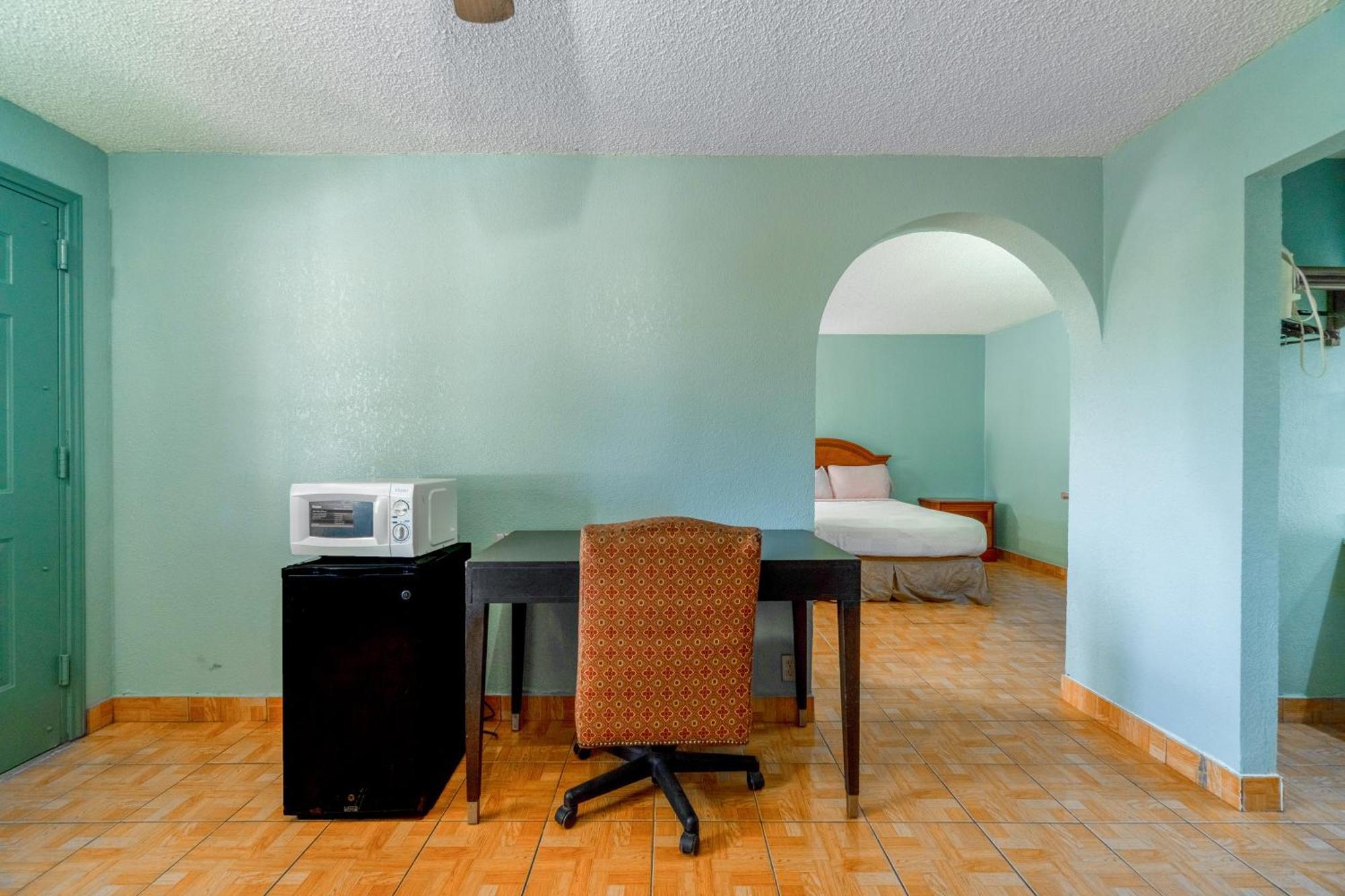 Plaza Inn&Suites Harlingen Esterno foto