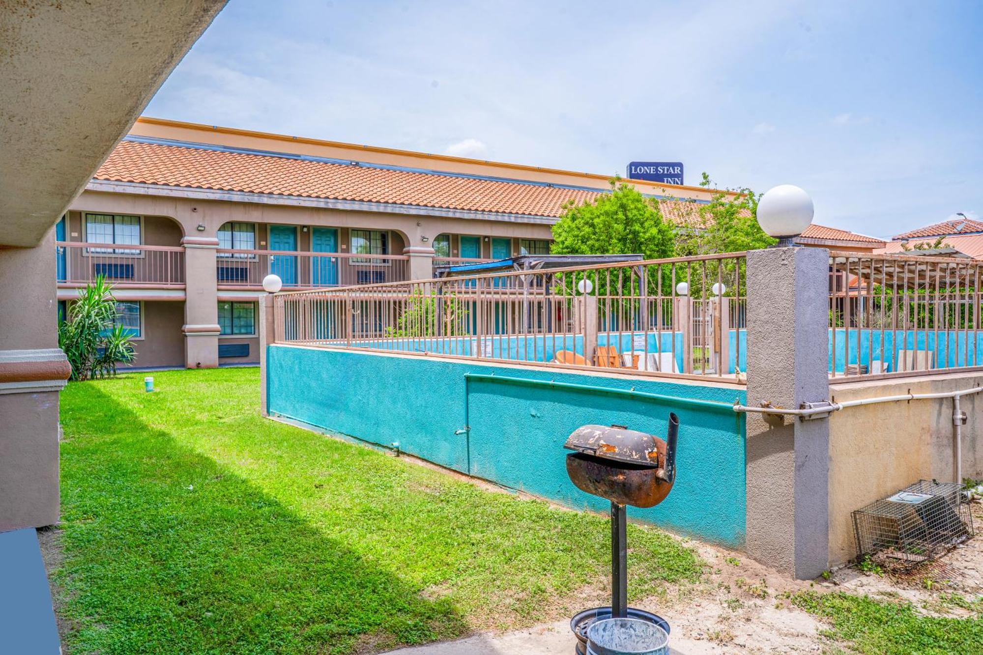 Plaza Inn&Suites Harlingen Esterno foto